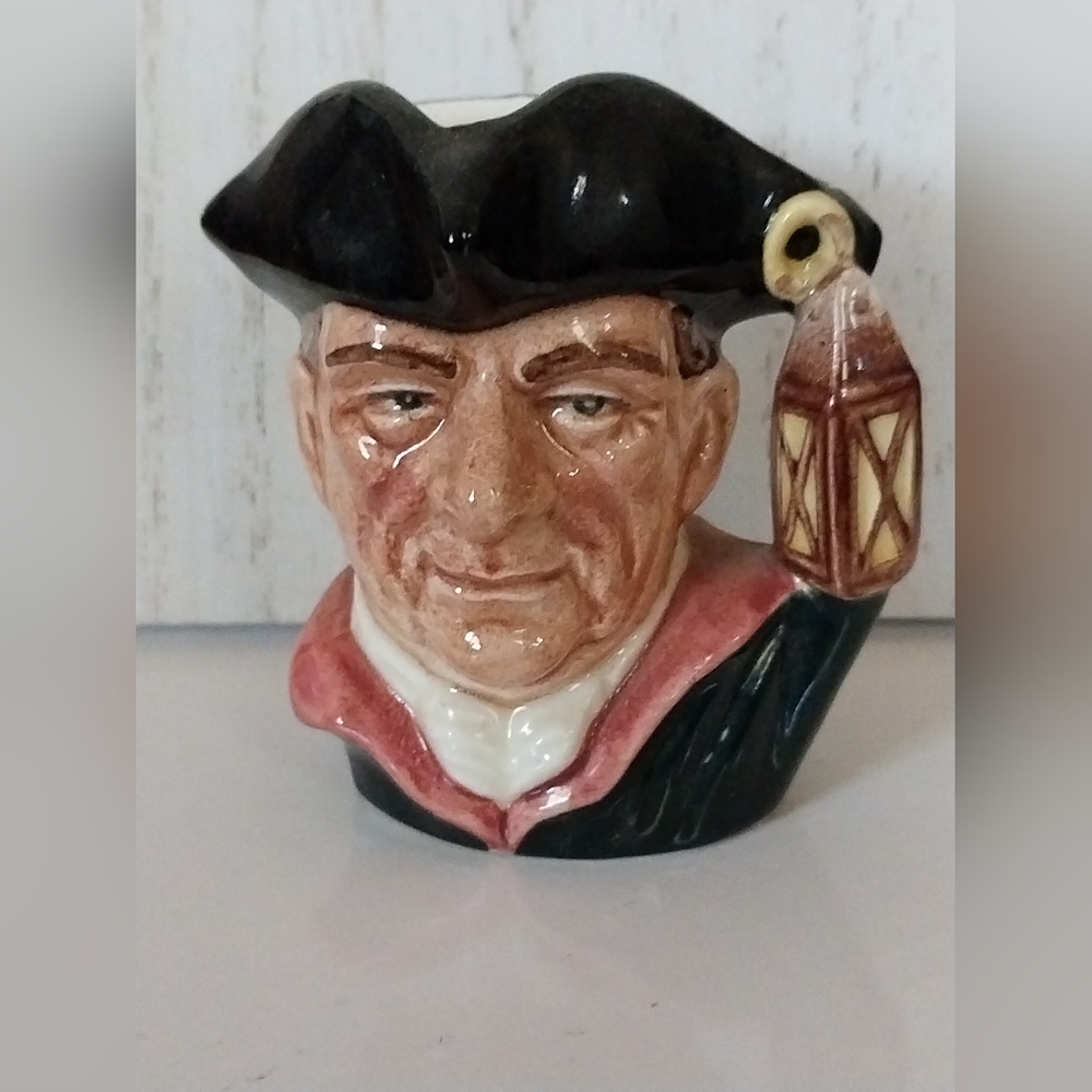 Royal Doulton Toby Mug Jug "Night Watchman" Williamsburg England small 2"